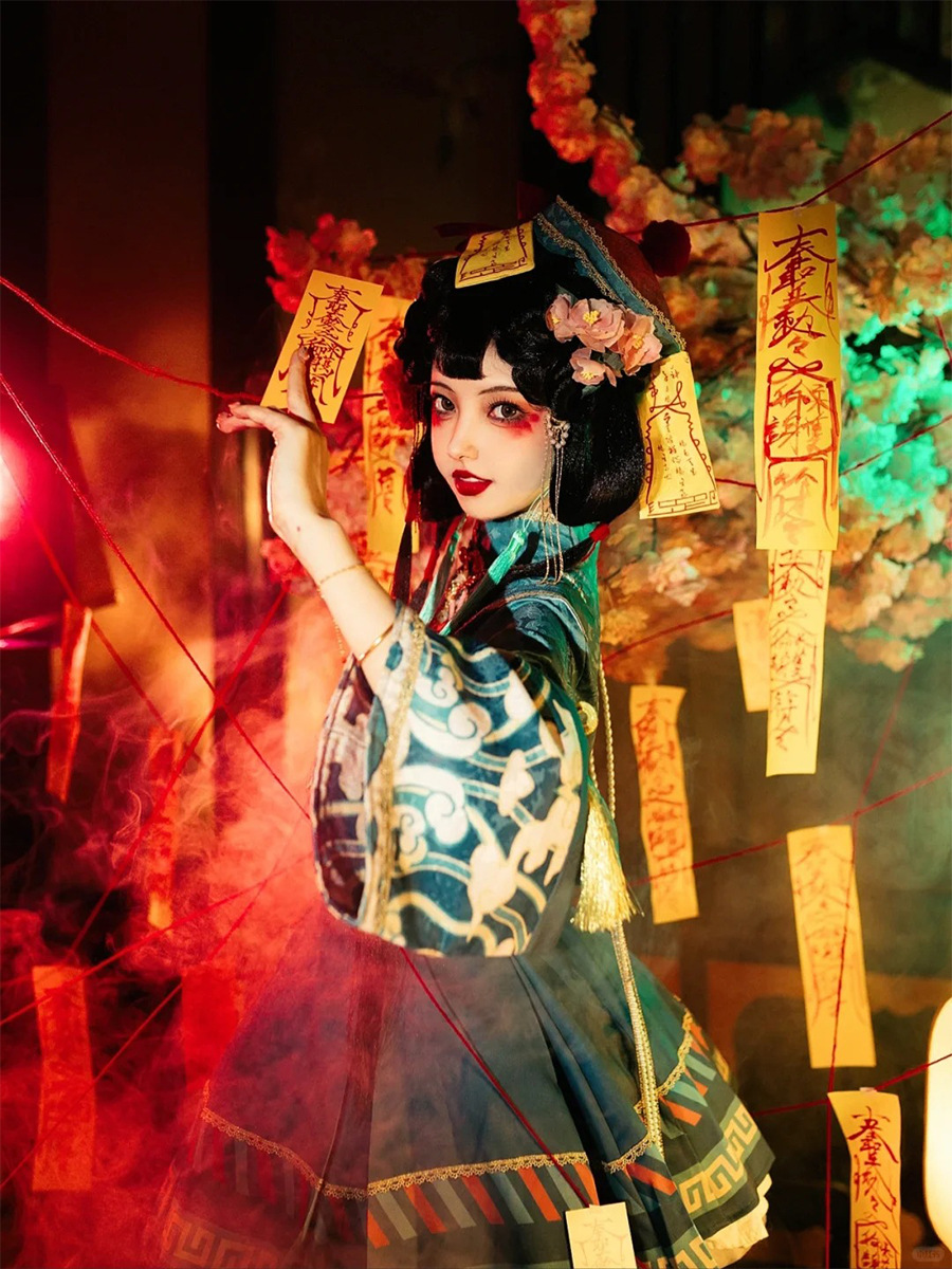 Halloween Western Carnival Ani - مراجعة Anime Zombie Cosplay وسعره