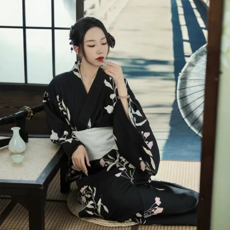 Black Japanese Kimono Gothic A - مراجعة Asian Cosplay Anime وسعره